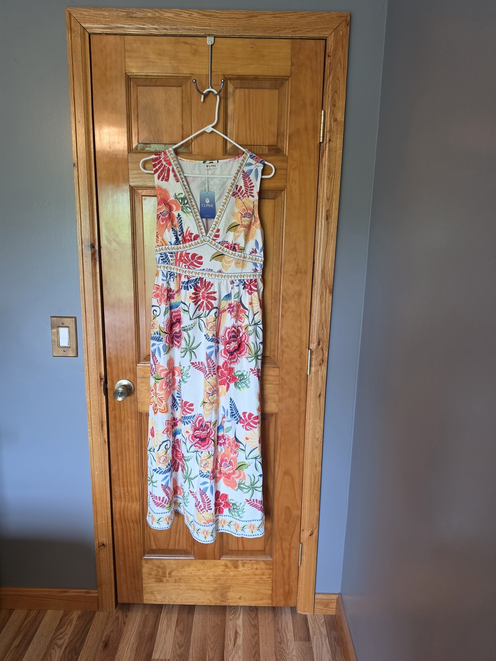Cupshe White Floral V-Neck Maxi Dress with Coral, Yellow and Blue Accents